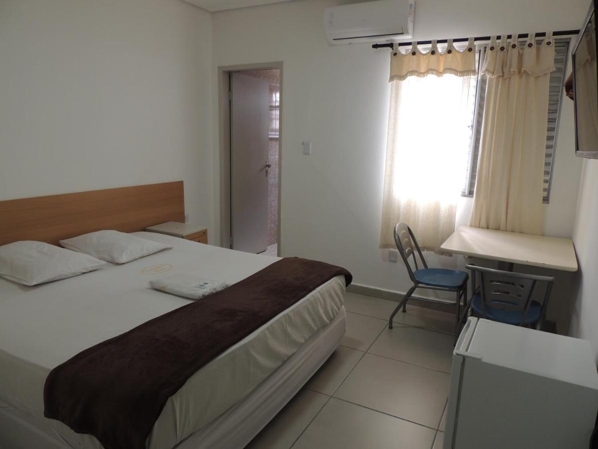 Hotel Ourinhos - Centro De Sao Paulo - Proximo 25 De Marco E Bras Luaran gambar